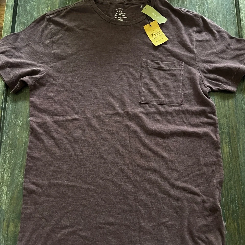 J. Crew NWT brownish purple garment dyed men’s Short Sleeve Tee SZS - Picture 1 of 7